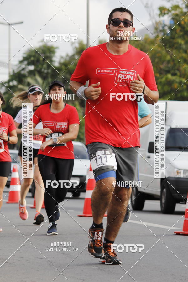 Buy your photos of the eventSantander Track & Field Run Series - Shopping Tambor on Fotop