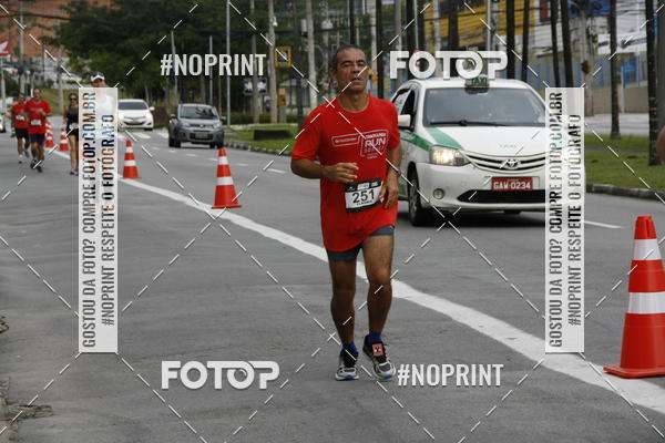 Buy your photos of the eventSantander Track & Field Run Series - Shopping Tambor on Fotop