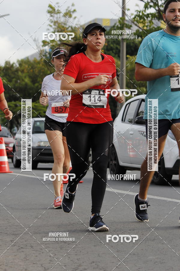 Buy your photos of the eventSantander Track & Field Run Series - Shopping Tambor on Fotop