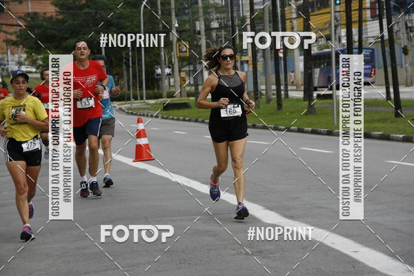 Buy your photos of the eventSantander Track & Field Run Series - Shopping Tambor on Fotop