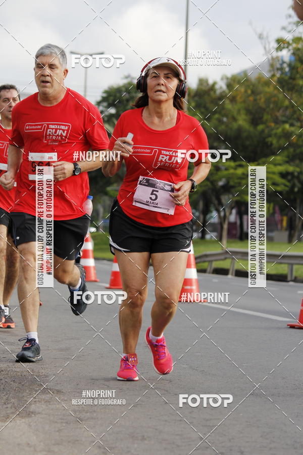 Buy your photos of the eventSantander Track & Field Run Series - Shopping Tambor on Fotop