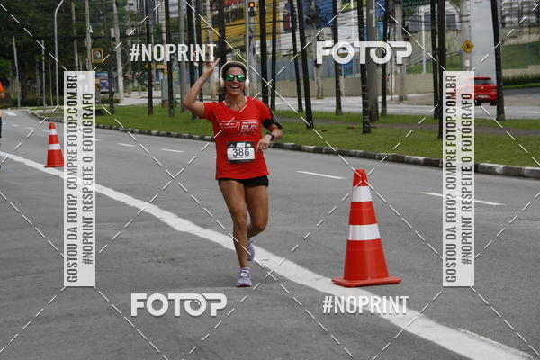 Buy your photos of the eventSantander Track & Field Run Series - Shopping Tambor on Fotop
