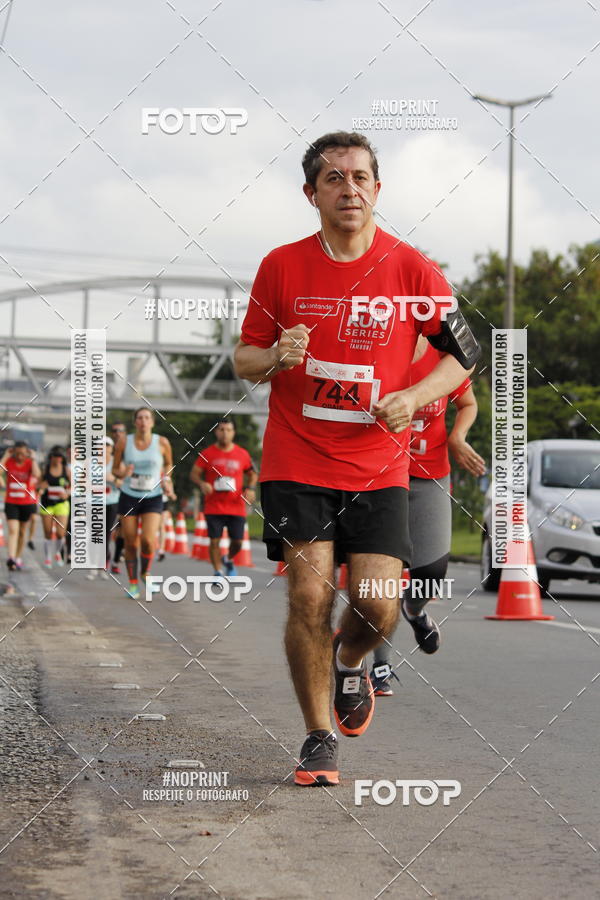 Buy your photos of the eventSantander Track & Field Run Series - Shopping Tambor on Fotop