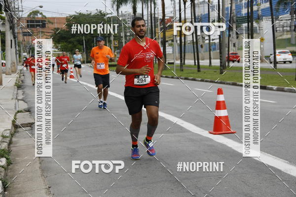 Buy your photos of the eventSantander Track & Field Run Series - Shopping Tambor on Fotop