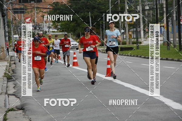 Buy your photos of the eventSantander Track & Field Run Series - Shopping Tambor on Fotop