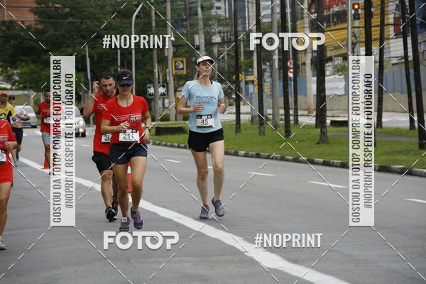 Buy your photos of the eventSantander Track & Field Run Series - Shopping Tambor on Fotop