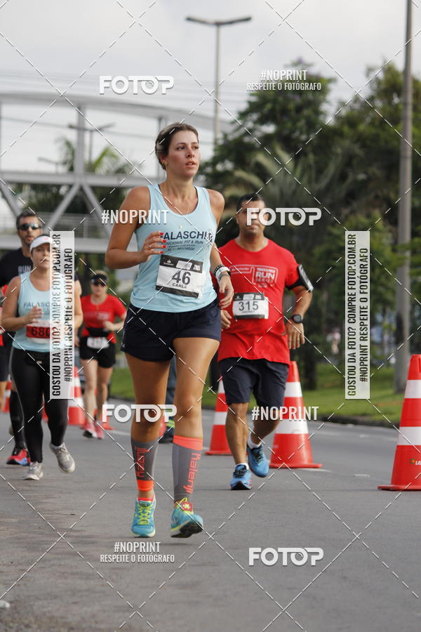 Buy your photos of the eventSantander Track & Field Run Series - Shopping Tambor on Fotop
