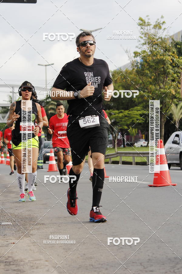 Buy your photos of the eventSantander Track & Field Run Series - Shopping Tambor on Fotop