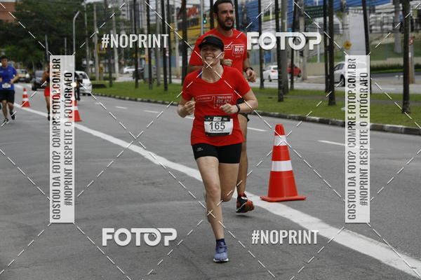 Buy your photos of the eventSantander Track & Field Run Series - Shopping Tambor on Fotop