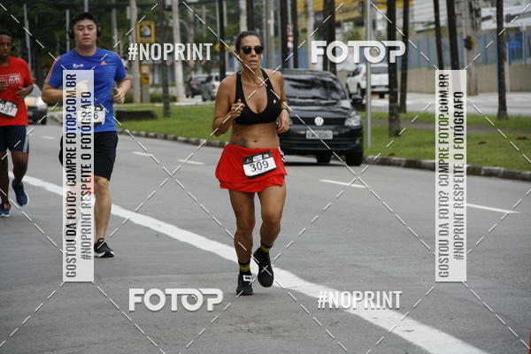 Buy your photos of the eventSantander Track & Field Run Series - Shopping Tambor on Fotop
