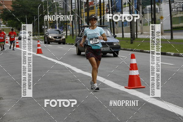 Buy your photos of the eventSantander Track & Field Run Series - Shopping Tambor on Fotop