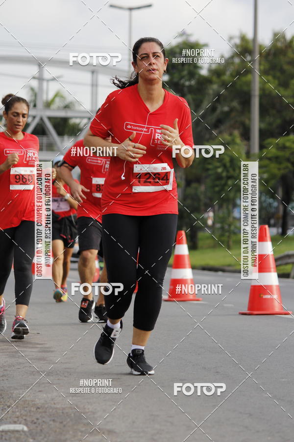Buy your photos of the eventSantander Track & Field Run Series - Shopping Tambor on Fotop