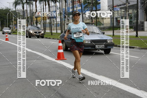 Buy your photos of the eventSantander Track & Field Run Series - Shopping Tambor on Fotop