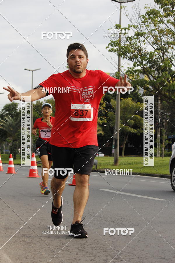 Buy your photos of the eventSantander Track & Field Run Series - Shopping Tambor on Fotop