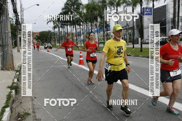 Buy your photos of the eventSantander Track & Field Run Series - Shopping Tambor on Fotop