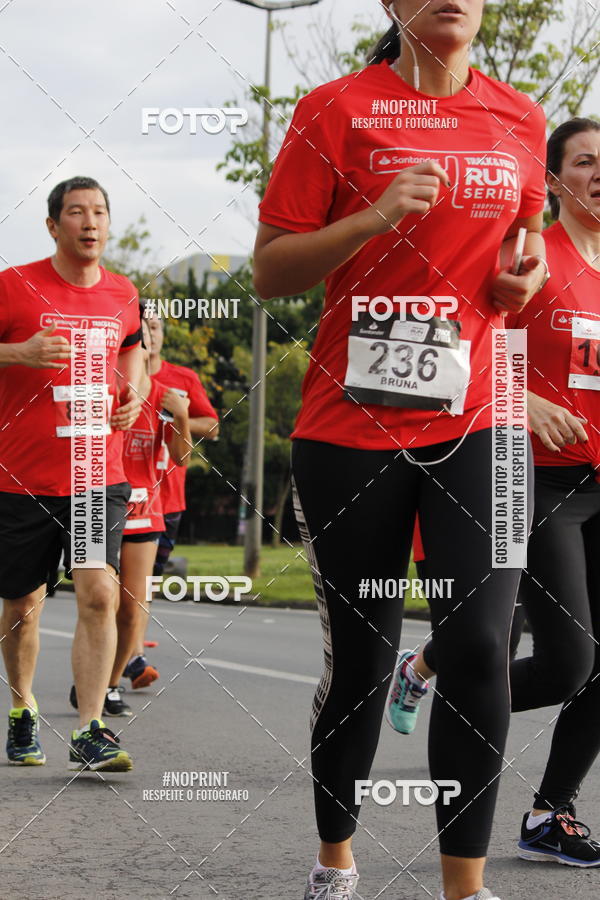 Buy your photos of the eventSantander Track & Field Run Series - Shopping Tambor on Fotop