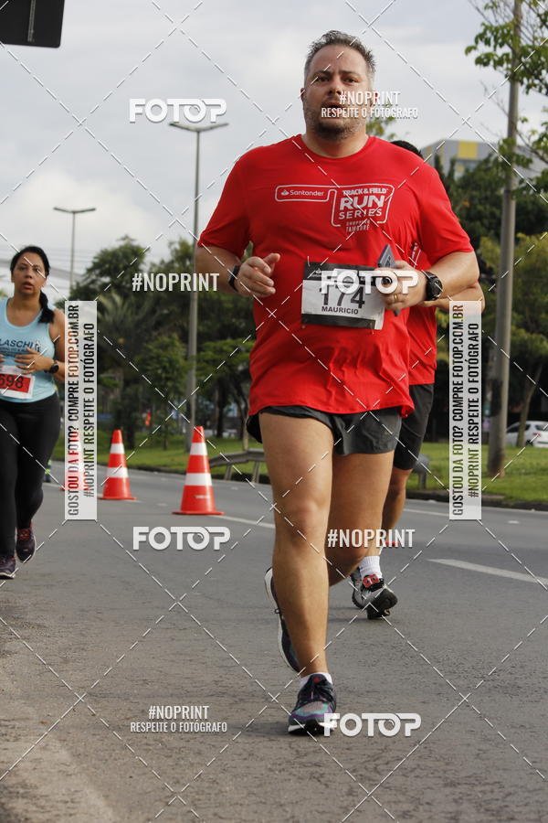 Buy your photos of the eventSantander Track & Field Run Series - Shopping Tambor on Fotop