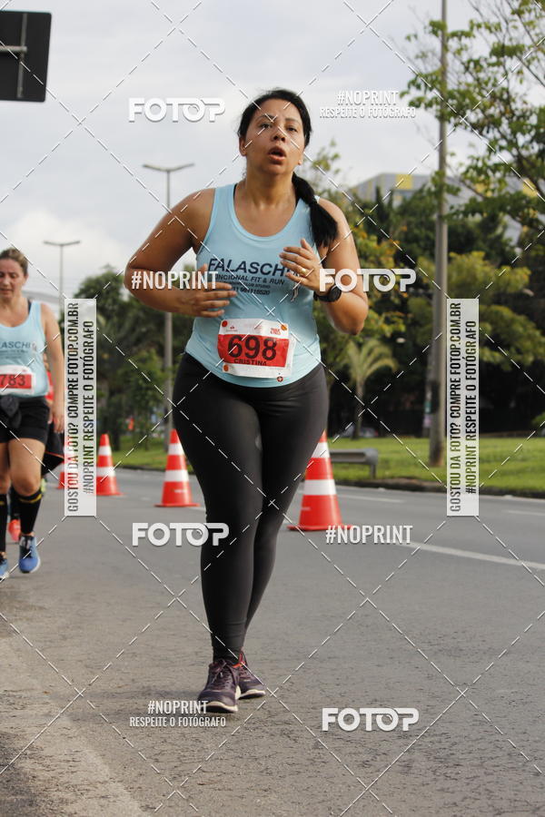 Buy your photos of the eventSantander Track & Field Run Series - Shopping Tambor on Fotop