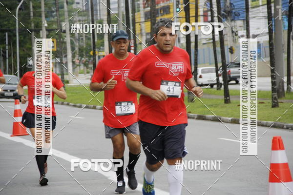 Buy your photos of the eventSantander Track & Field Run Series - Shopping Tambor on Fotop