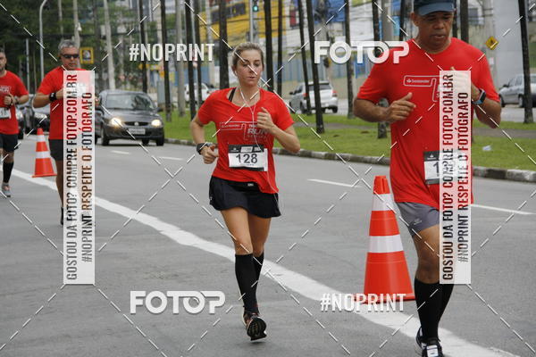 Buy your photos of the eventSantander Track & Field Run Series - Shopping Tambor on Fotop