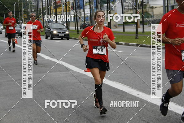 Buy your photos of the eventSantander Track & Field Run Series - Shopping Tambor on Fotop