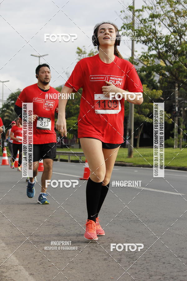 Buy your photos of the eventSantander Track & Field Run Series - Shopping Tambor on Fotop