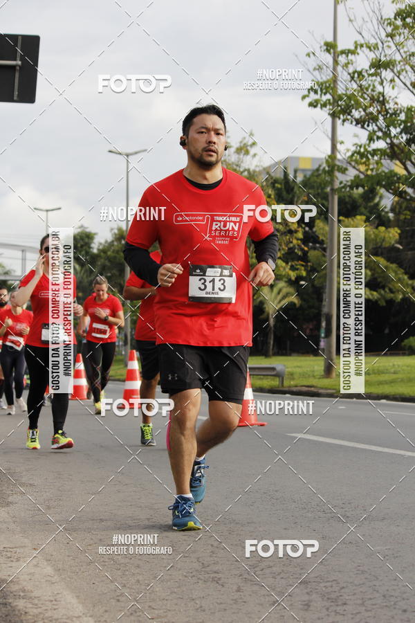 Buy your photos of the eventSantander Track & Field Run Series - Shopping Tambor on Fotop