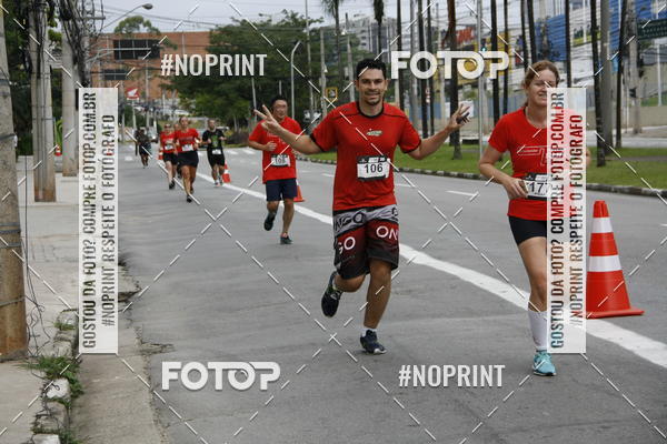 Buy your photos of the eventSantander Track & Field Run Series - Shopping Tambor on Fotop