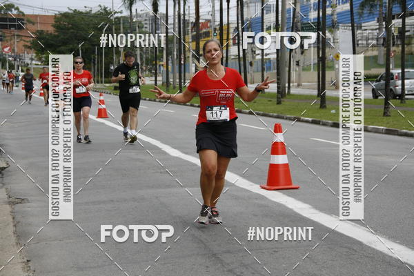 Buy your photos of the eventSantander Track & Field Run Series - Shopping Tambor on Fotop