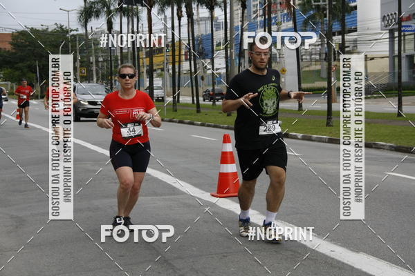 Buy your photos of the eventSantander Track & Field Run Series - Shopping Tambor on Fotop