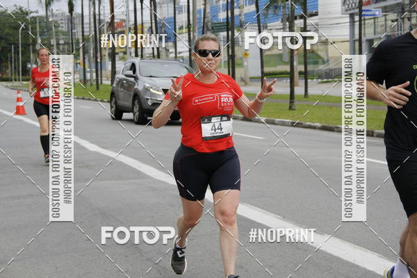 Buy your photos of the eventSantander Track & Field Run Series - Shopping Tambor on Fotop