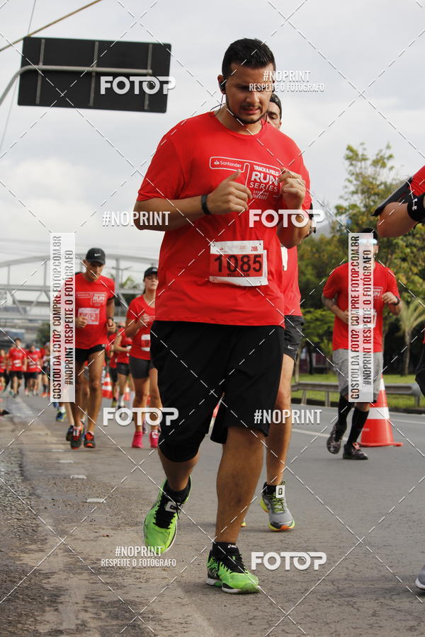 Buy your photos of the eventSantander Track & Field Run Series - Shopping Tambor on Fotop