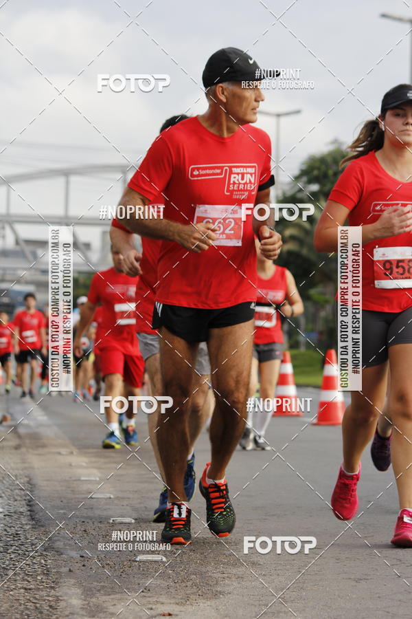 Buy your photos of the eventSantander Track & Field Run Series - Shopping Tambor on Fotop