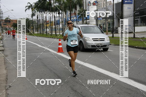 Buy your photos of the eventSantander Track & Field Run Series - Shopping Tambor on Fotop