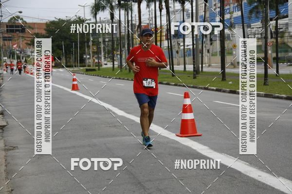 Buy your photos of the eventSantander Track & Field Run Series - Shopping Tambor on Fotop