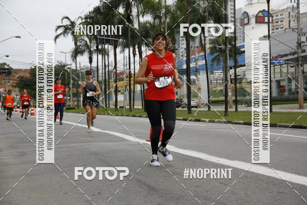 Buy your photos of the eventSantander Track & Field Run Series - Shopping Tambor on Fotop