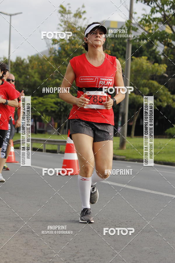 Buy your photos of the eventSantander Track & Field Run Series - Shopping Tambor on Fotop