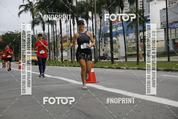 Buy your photos of the eventSantander Track & Field Run Series - Shopping Tambor on Fotop