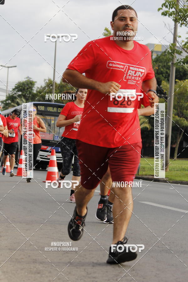Buy your photos of the eventSantander Track & Field Run Series - Shopping Tambor on Fotop