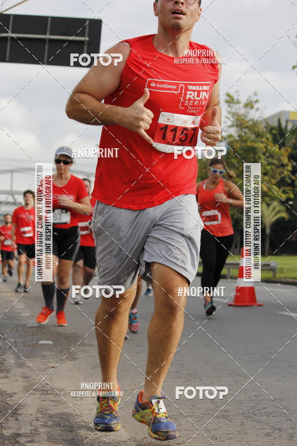 Buy your photos of the eventSantander Track & Field Run Series - Shopping Tambor on Fotop