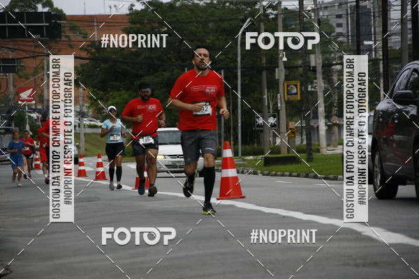 Buy your photos of the eventSantander Track & Field Run Series - Shopping Tambor on Fotop