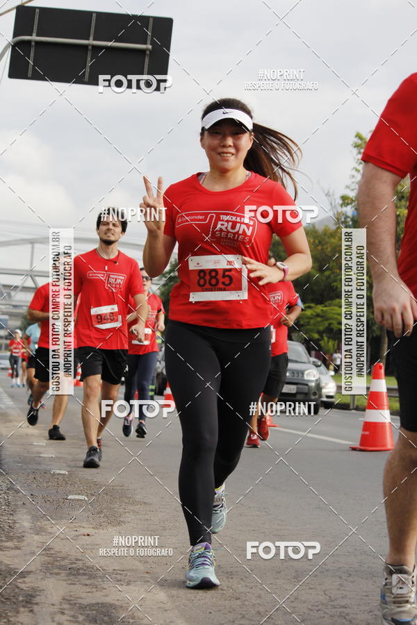 Buy your photos of the eventSantander Track & Field Run Series - Shopping Tambor on Fotop