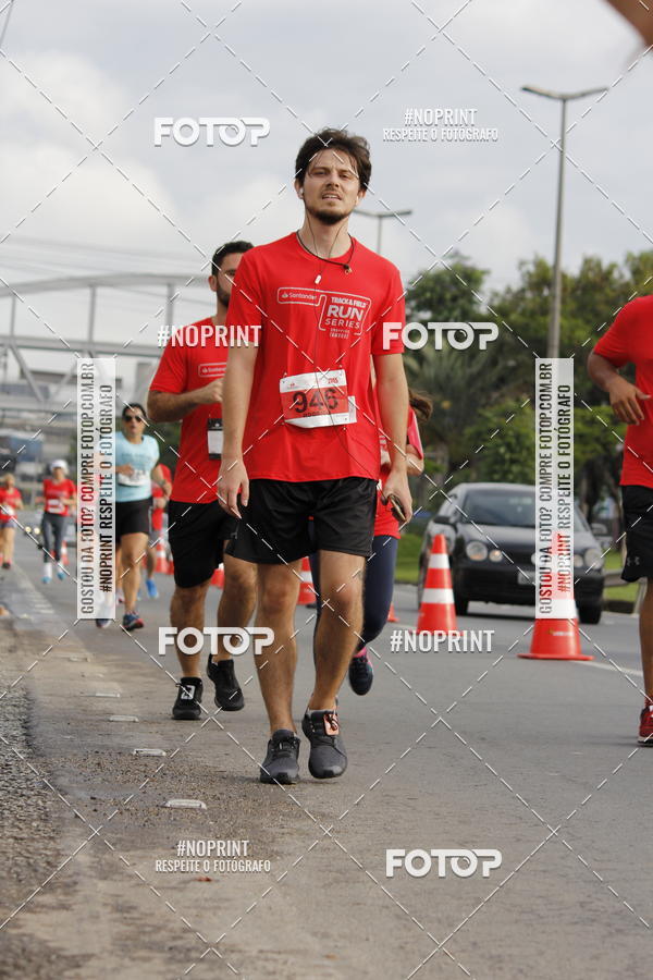 Buy your photos of the eventSantander Track & Field Run Series - Shopping Tambor on Fotop