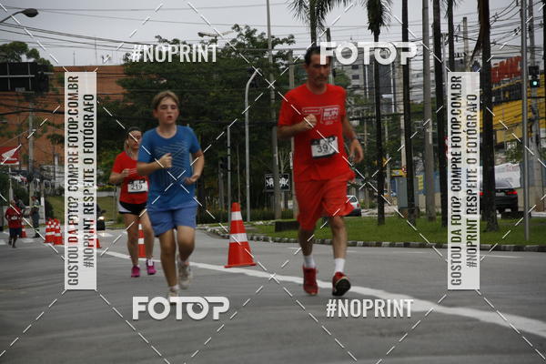 Buy your photos of the eventSantander Track & Field Run Series - Shopping Tambor on Fotop