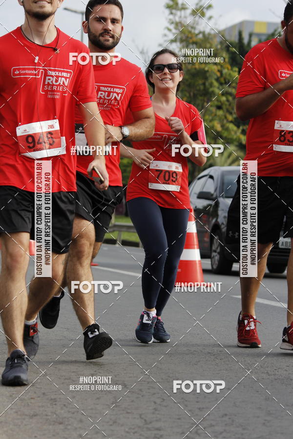 Buy your photos of the eventSantander Track & Field Run Series - Shopping Tambor on Fotop