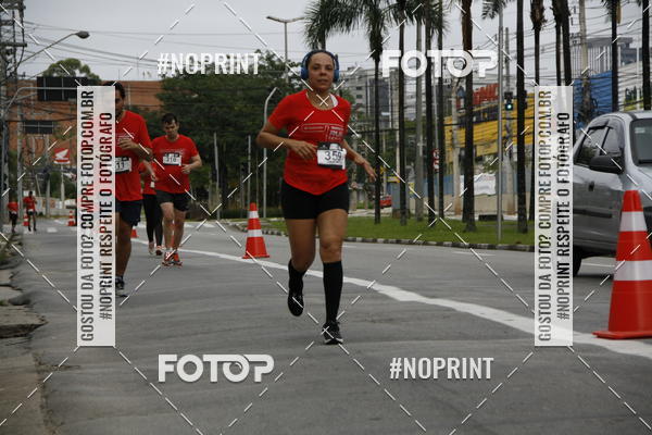 Buy your photos of the eventSantander Track & Field Run Series - Shopping Tambor on Fotop