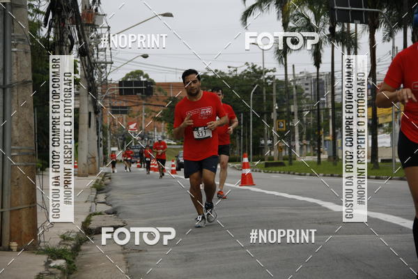 Buy your photos of the eventSantander Track & Field Run Series - Shopping Tambor on Fotop