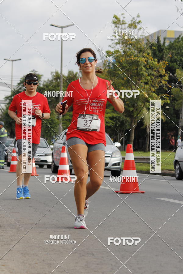 Buy your photos of the eventSantander Track & Field Run Series - Shopping Tambor on Fotop