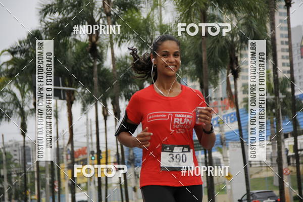 Buy your photos of the eventSantander Track & Field Run Series - Shopping Tambor on Fotop