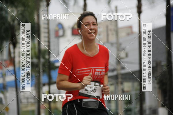 Buy your photos of the eventSantander Track & Field Run Series - Shopping Tambor on Fotop